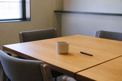 Préparer une visite d'auteur : conseils pour des rencontres enrichissantes