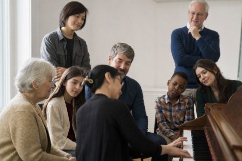 Créer un groupe intergénérationnel autour de la musique classique