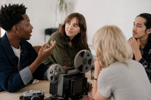 Former un réseau de cinéphiles pour organiser des projections itinérantes